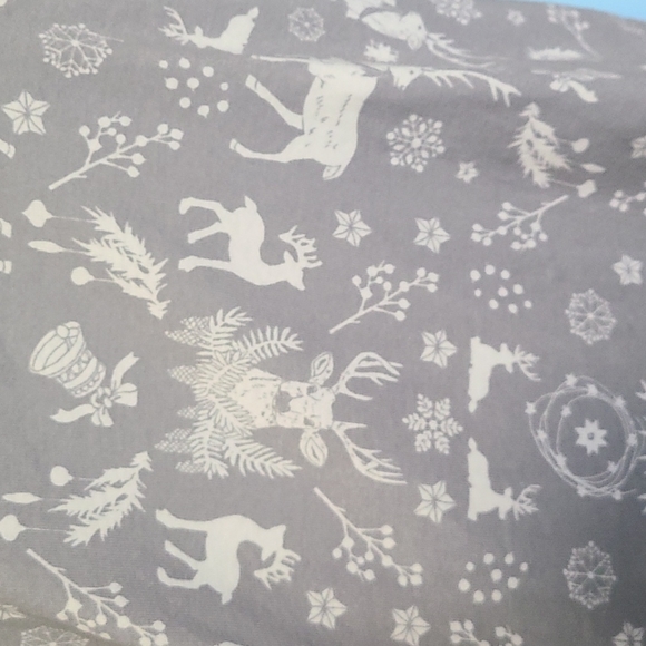 BRAND NEW! 2 Piece Pajama Set. - Picture 13 of 13